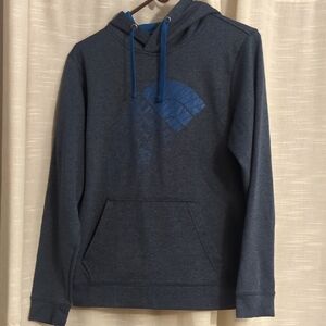 Men's Size Small North Face hoodie.